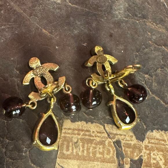 Chanel Vintage CC Rhinestone Crystal and Purple Gripoix Glass Clip On Earrings - Picture 3 of 9
